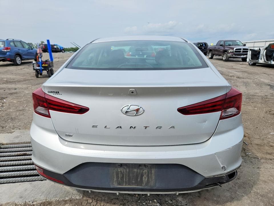 2019 HYUNDAI ELANTRA SE 6
