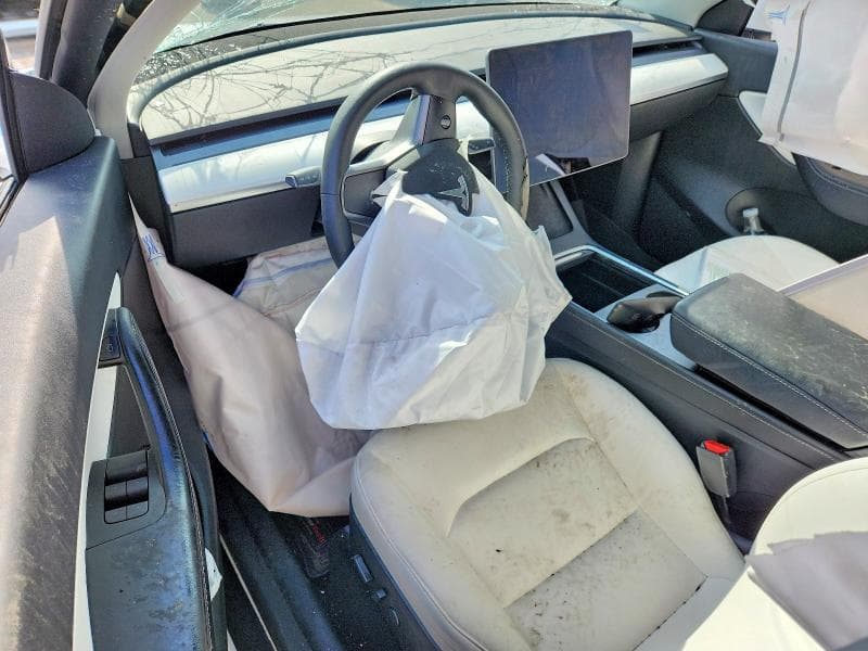 2021 TESLA MODEL Y 8