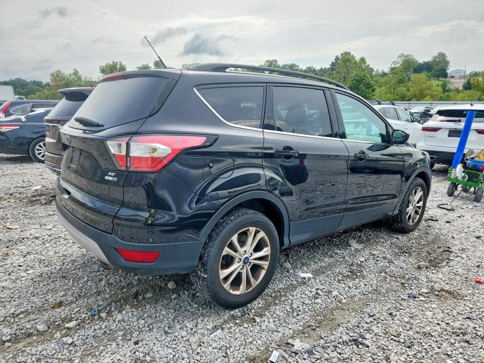 2018 FORD ESCAPE SE 3