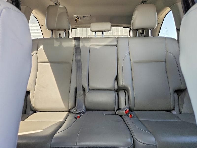 2019 TOYOTA HIGHLANDER XLE 10