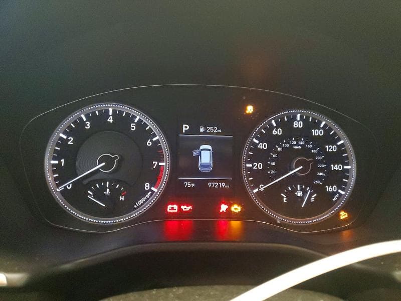 2019 HYUNDAI SANTA FE SE 9