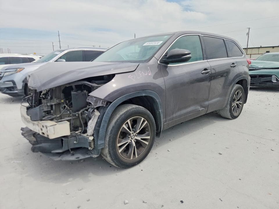 2018 TOYOTA HIGHLANDER LE - 1