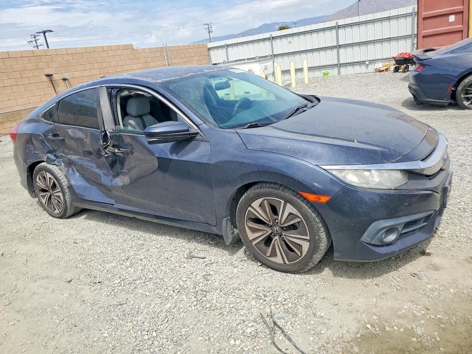 2017 HONDA CIVIC EX 4