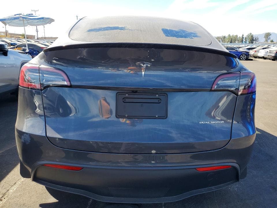 2023 TESLA MODEL Y 6