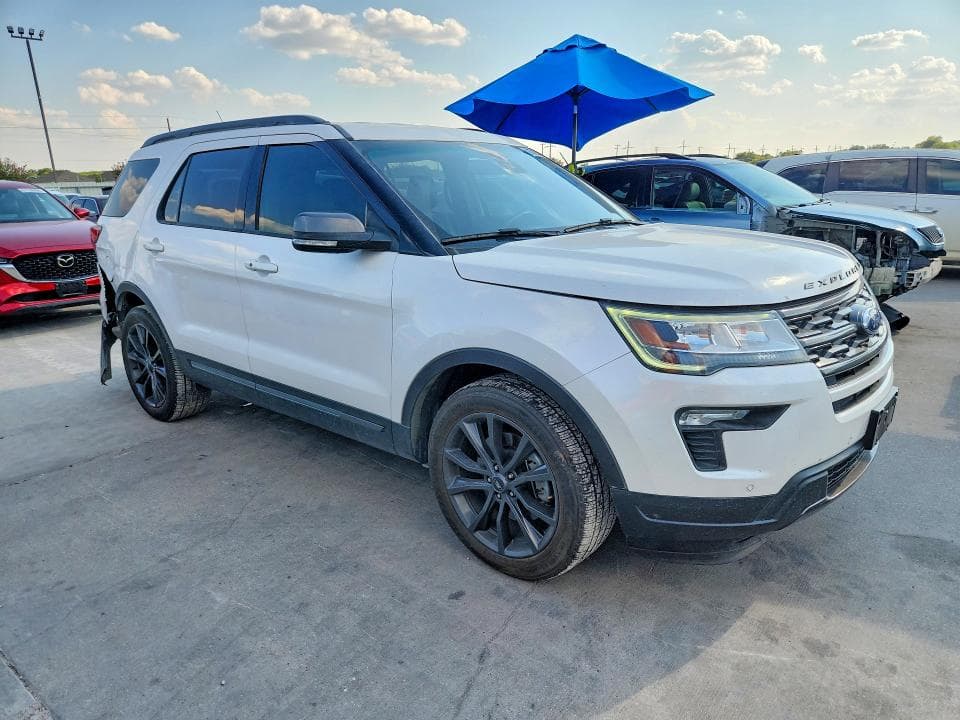 2019 FORD EXPLORER XLT 4