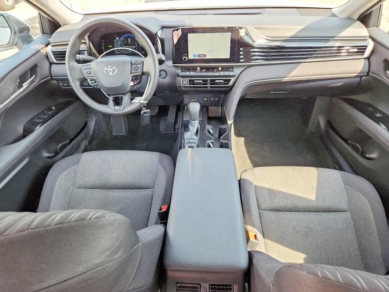 2025 TOYOTA CAMRY LE 8