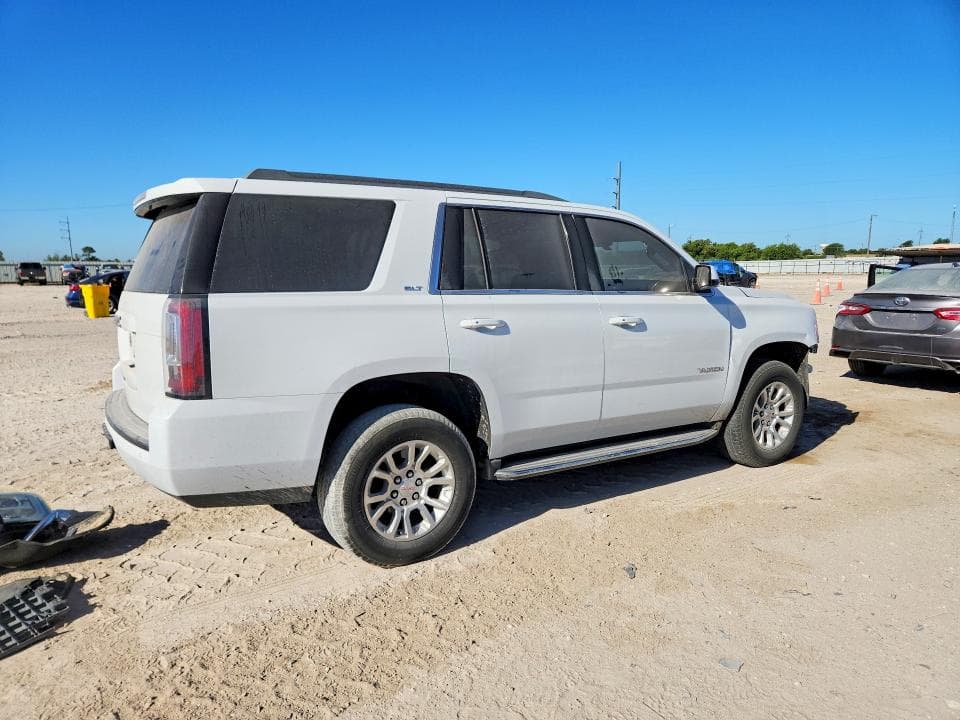 2017 GMC YUKON SLT 3