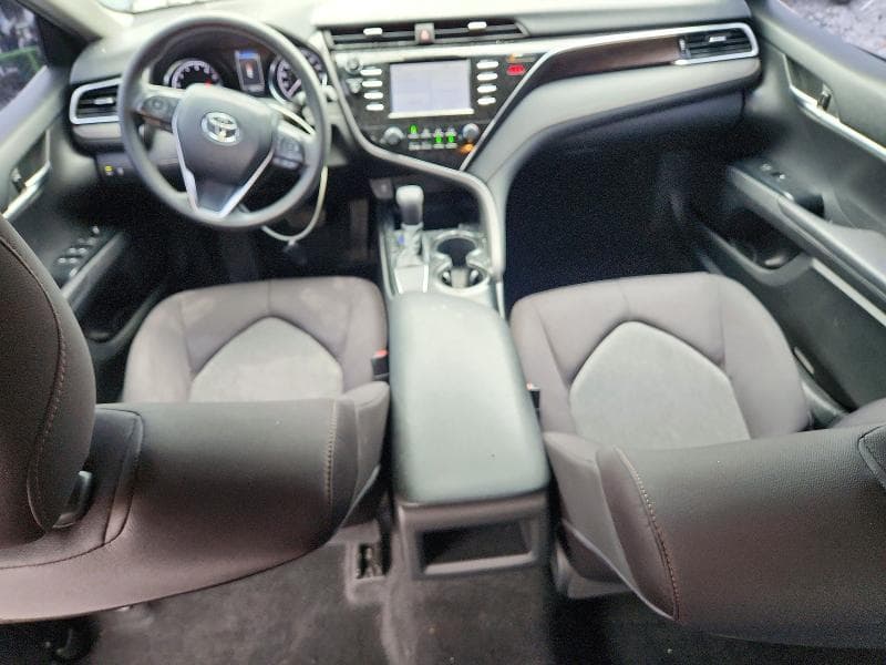 2018 TOYOTA CAMRY LE 8
