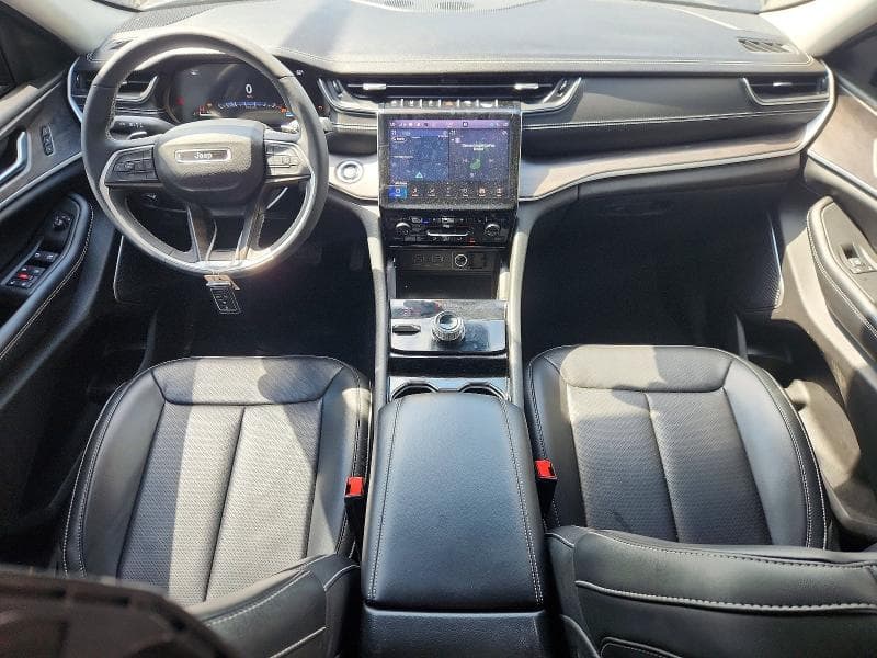2023 JEEP GRAND CHEROKEE LIMITED 8