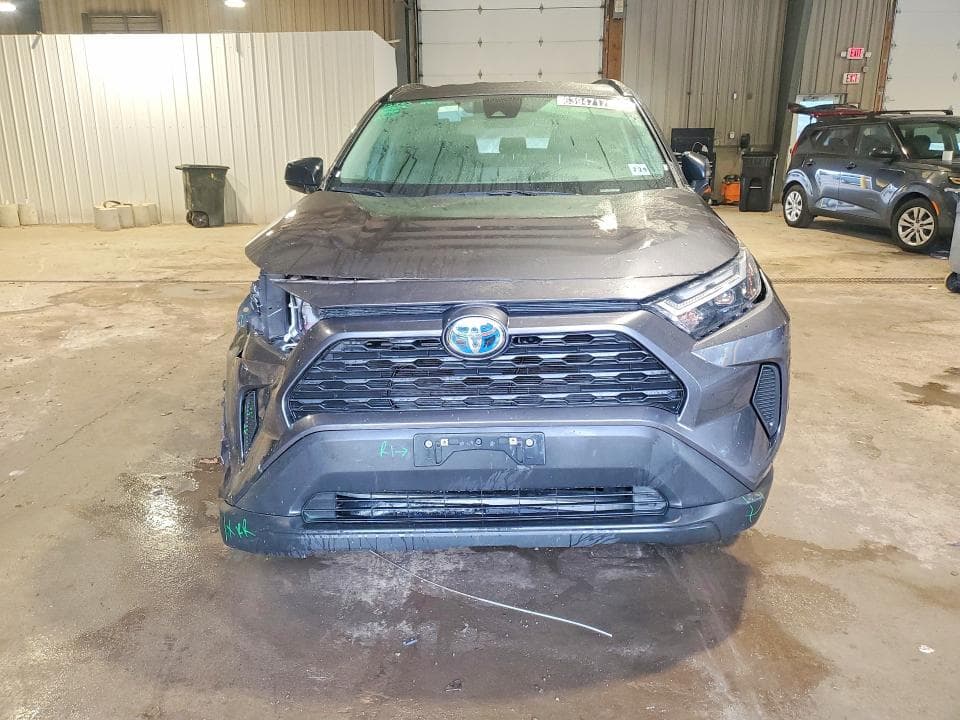 2024 TOYOTA RAV4 LE 5