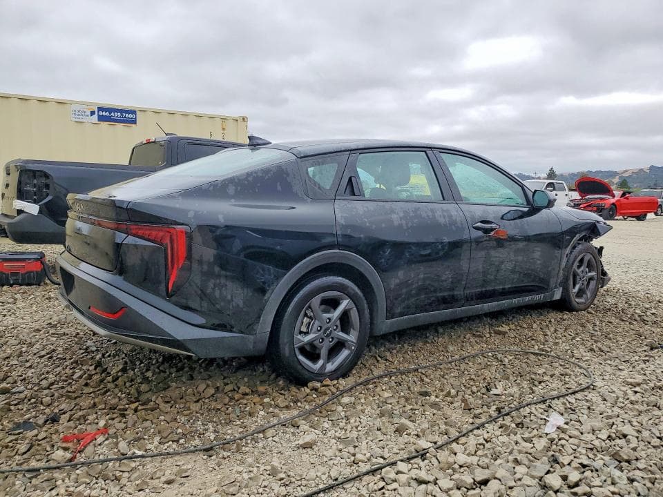 2025 KIA K4 LXS 3