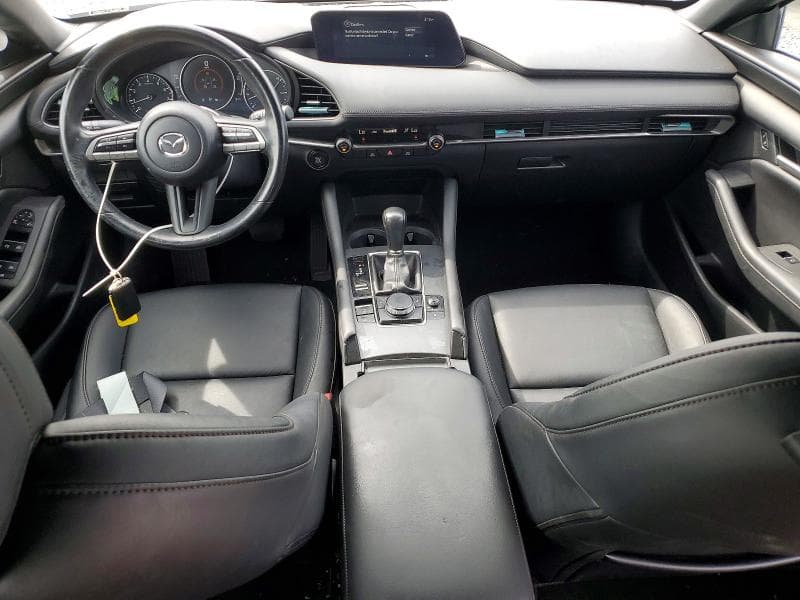 2021 MAZDA 3 SELECT 8