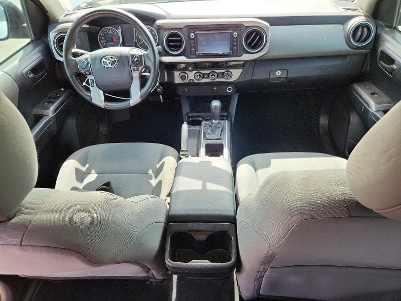 2017 TOYOTA TACOMA SR5 V6 8