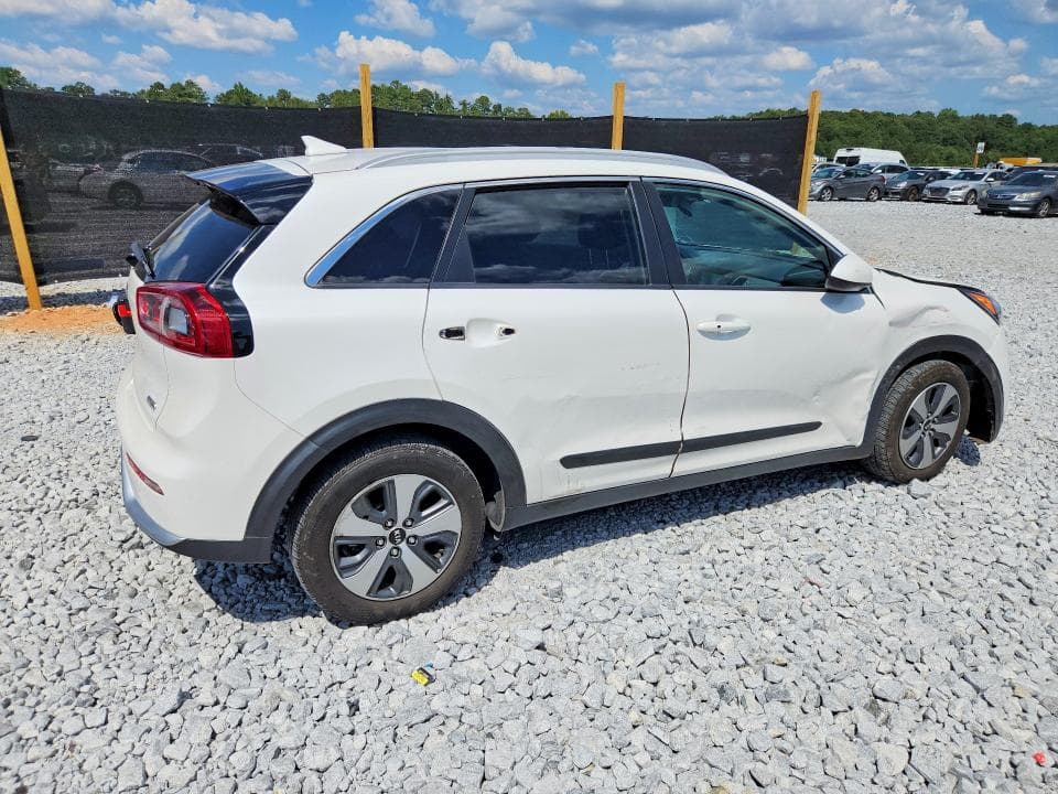2018 KIA NIRO LX 3