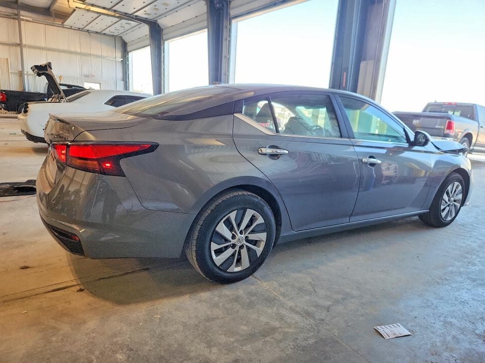 2020 NISSAN ALTIMA S 3