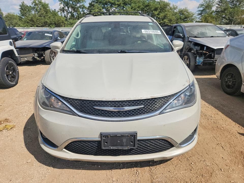 2017 CHRYSLER PACIFICA TOURING L 5