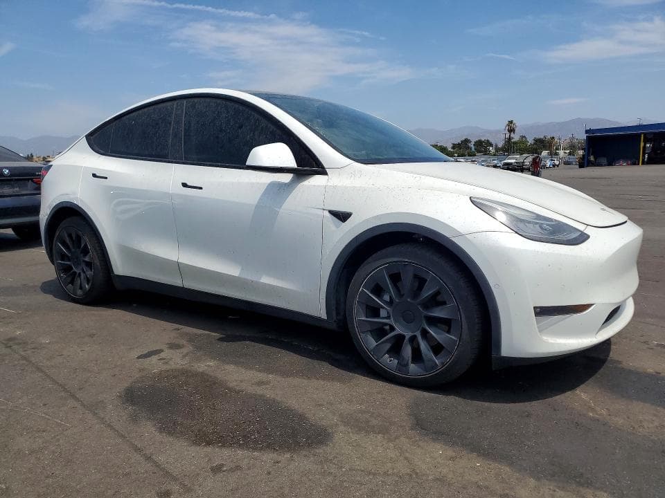 2021 TESLA MODEL Y 4