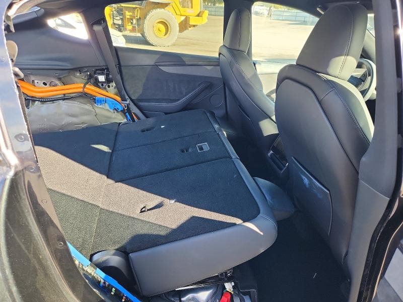2026 TESLA MODEL Y 10