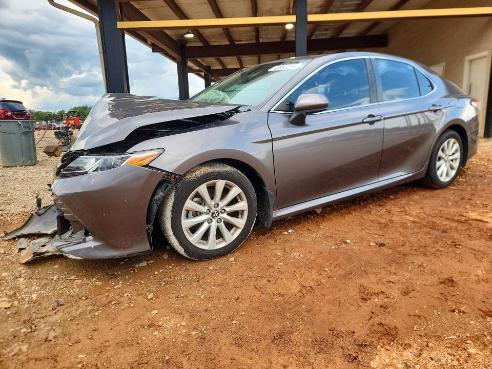 2020 TOYOTA CAMRY LE - 1