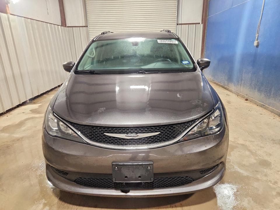 2021 CHRYSLER VOYAGER LXI 5