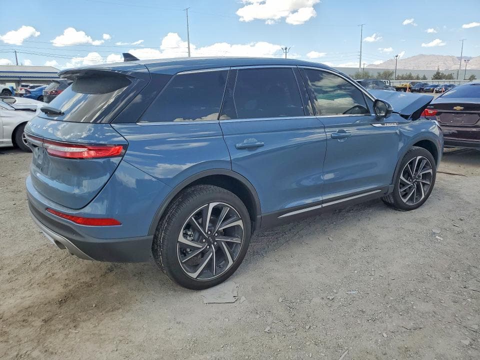 2025 LINCOLN CORSAIR RESERVE 3