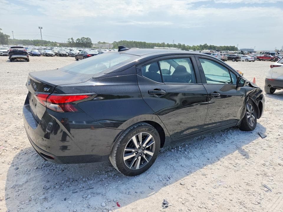 2021 NISSAN VERSA SV 3