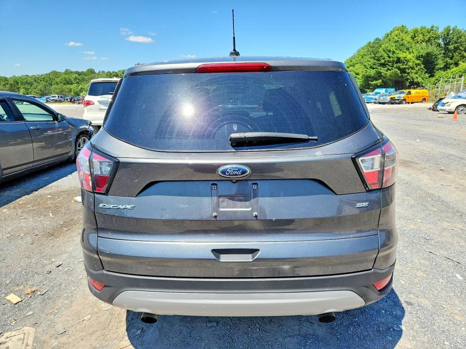 2017 FORD ESCAPE SE 6