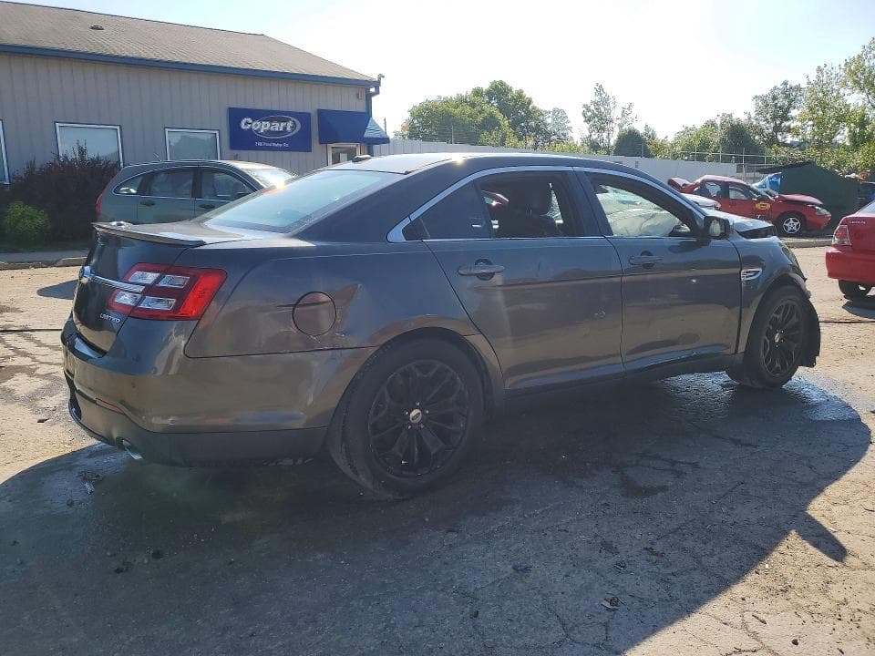 2017 FORD TAURUS LIMITED 3
