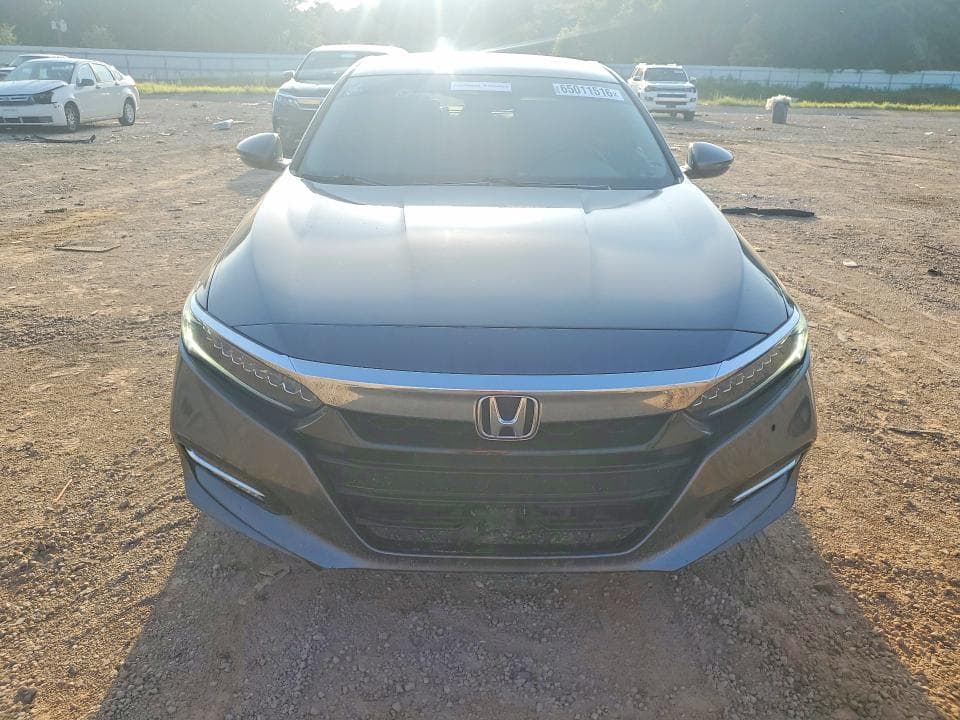 2019 HONDA ACCORD TOURING HYBRID 5