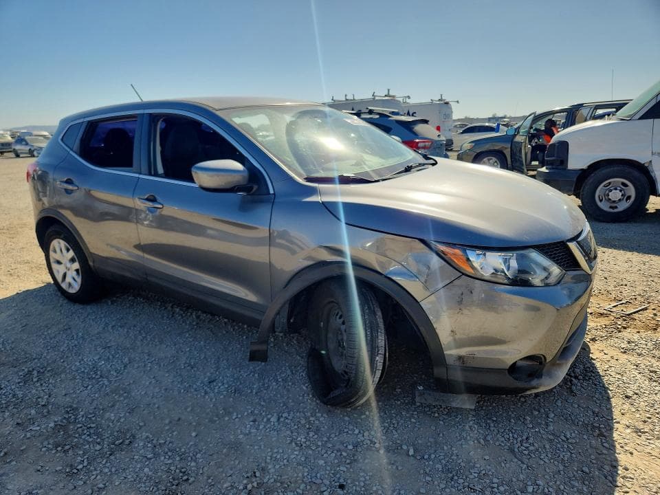 2018 NISSAN ROGUE SPORT S 4