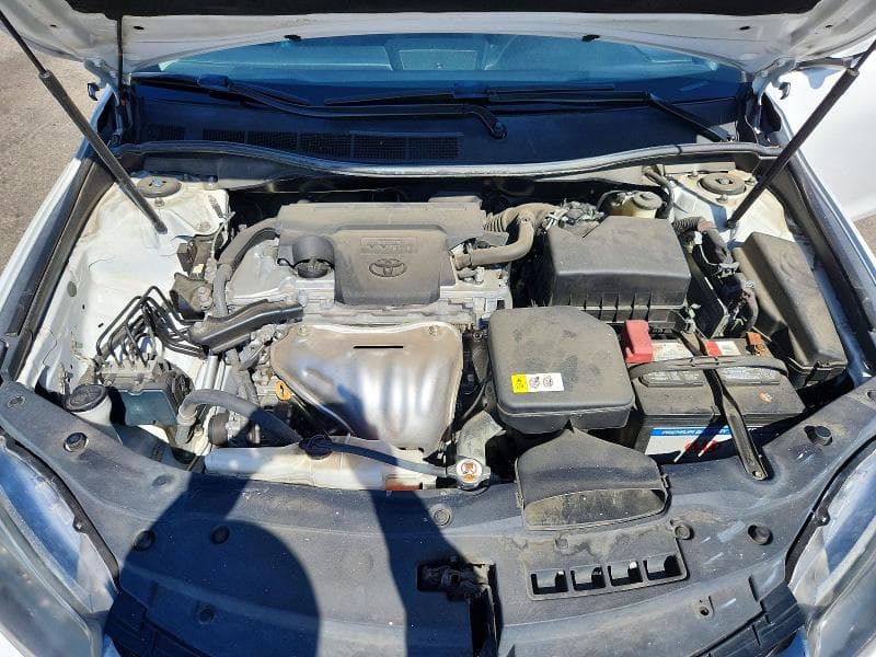 2017 TOYOTA CAMRY SE 11