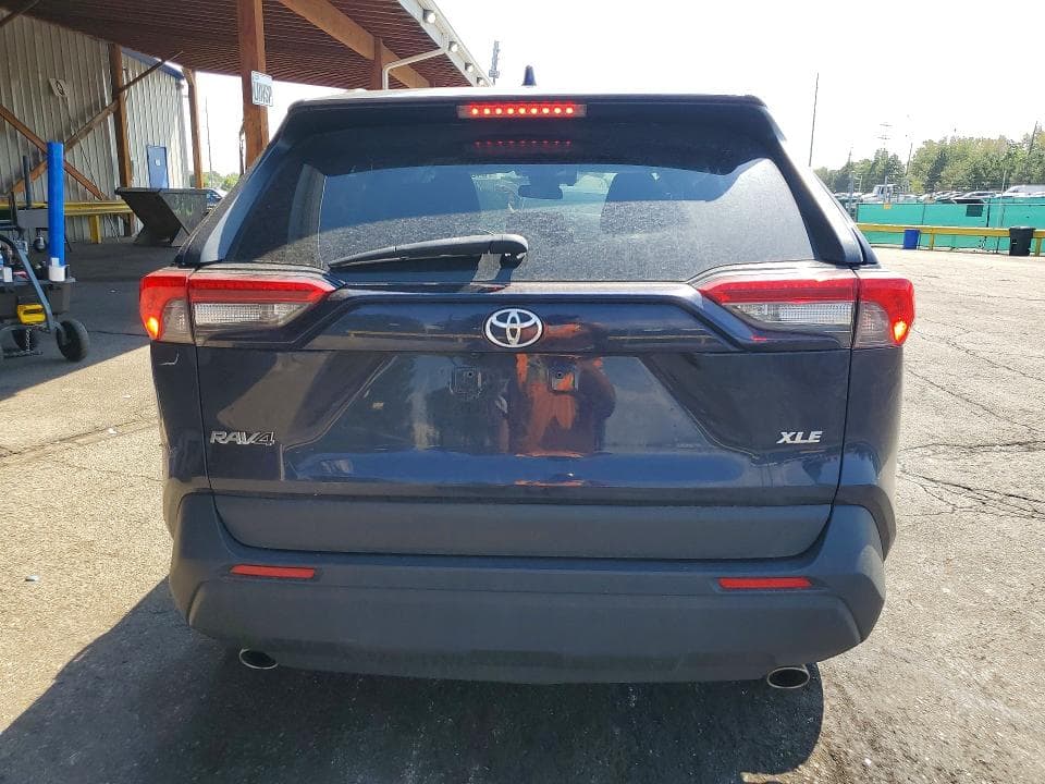 2021 TOYOTA RAV4 XLE PREMIUM 6