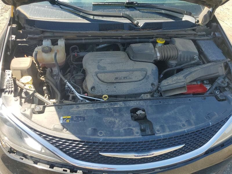 2020 CHRYSLER PACIFICA TOURING L 11