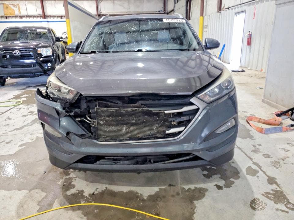 2017 HYUNDAI TUCSON SE 5