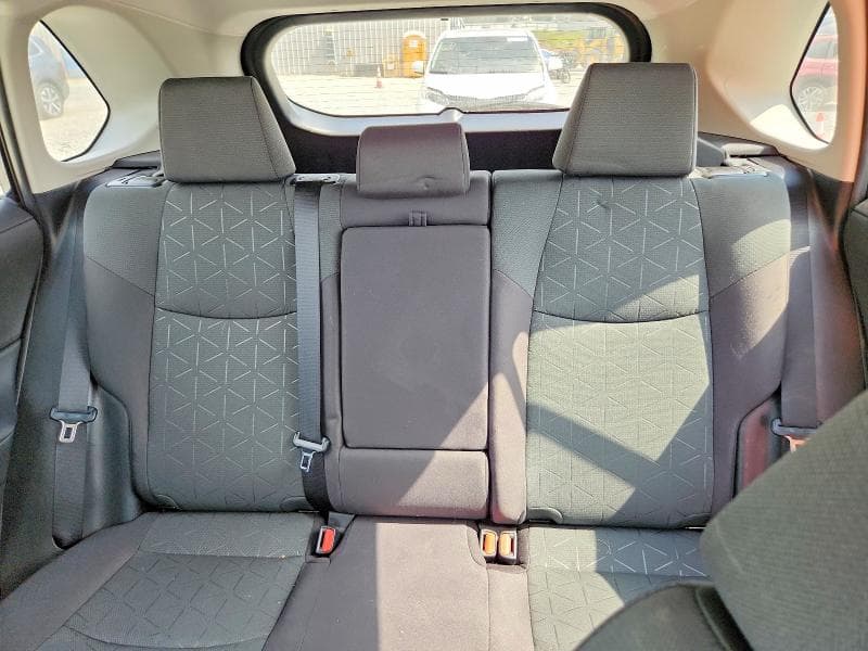 2023 TOYOTA RAV4 XLE 10
