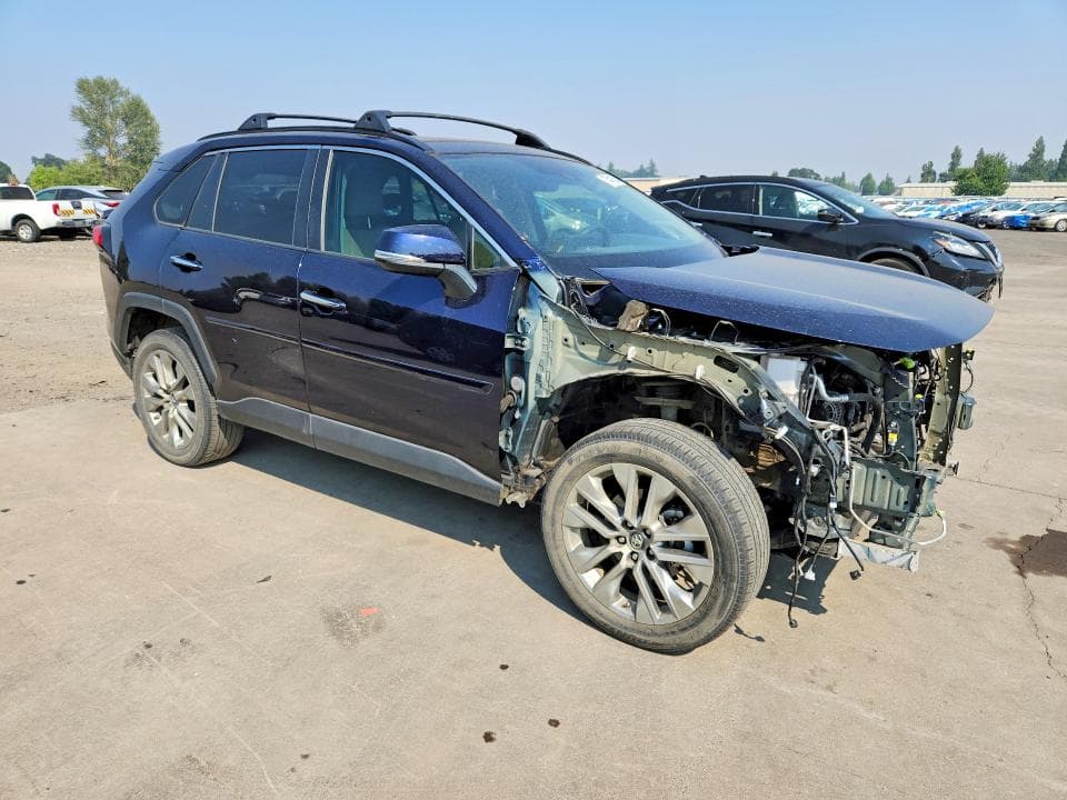 2019 TOYOTA RAV4 LIMITED 4