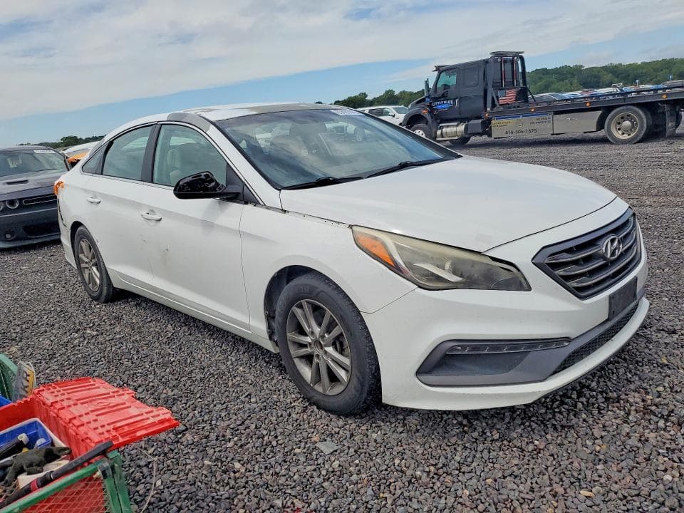 2017 HYUNDAI SONATA SE 4