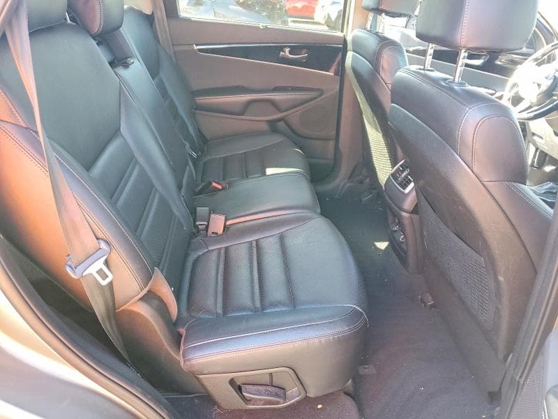 2018 KIA SORENTO EX 11