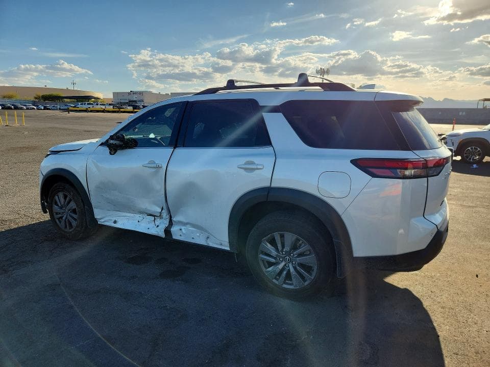 2025 NISSAN PATHFINDER SV 2