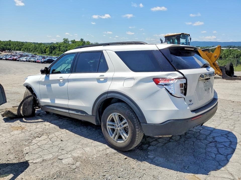 2023 FORD EXPLORER XLT 2