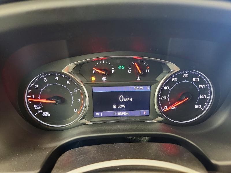 2023 GMC ACADIA SLT 9