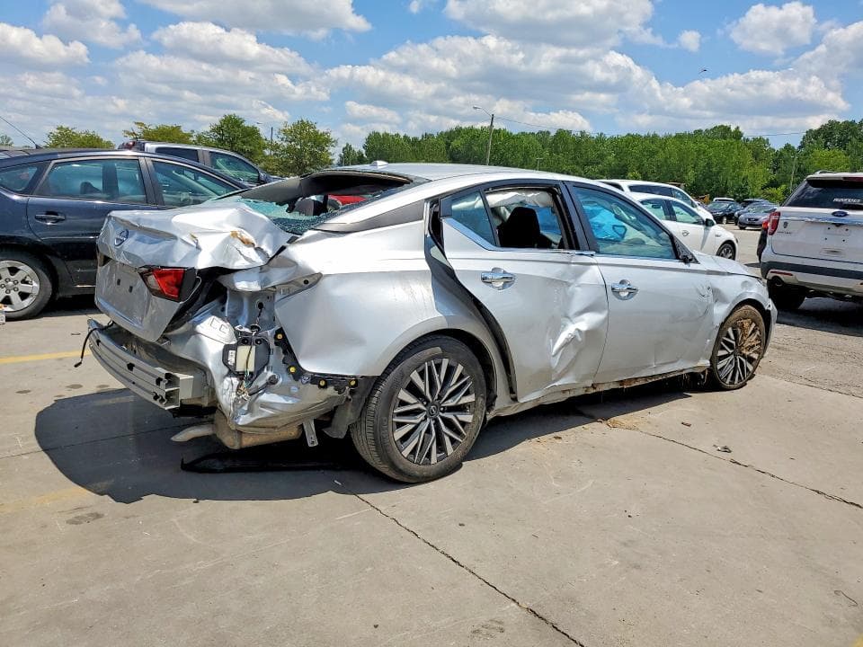 2025 NISSAN ALTIMA SV 3