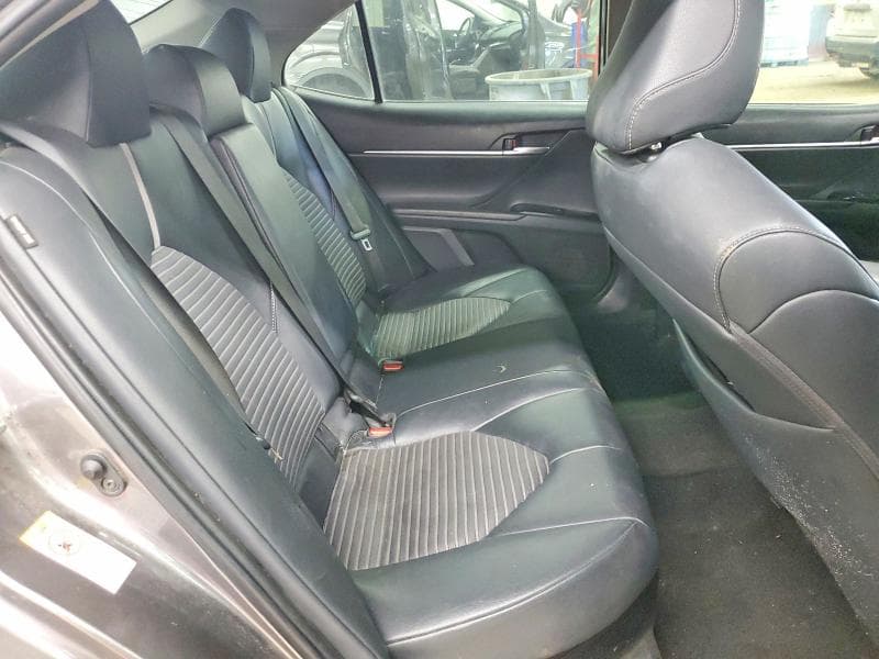 2018 TOYOTA CAMRY HYBRID SE 10