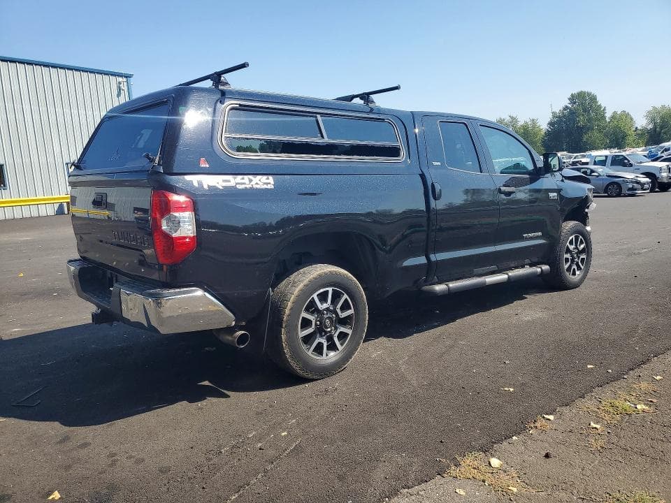 2017 TOYOTA TUNDRA SR5 3