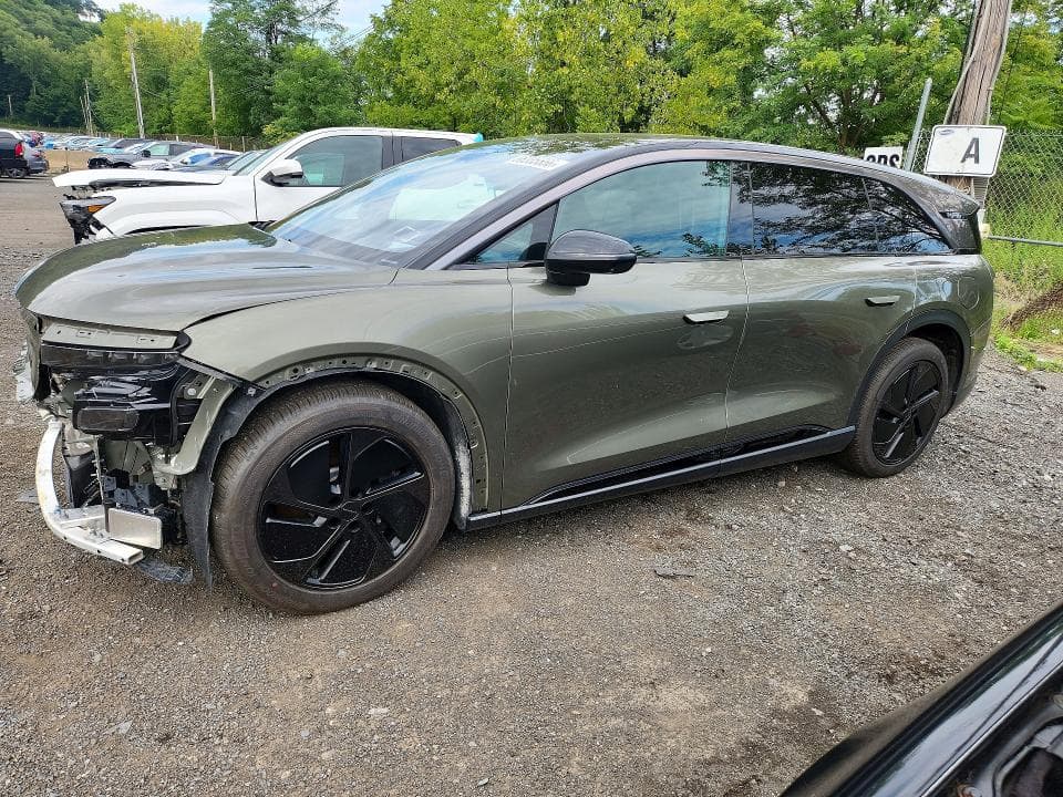 2026 LUCID MOTORS GRAVITY GRAND TOURING