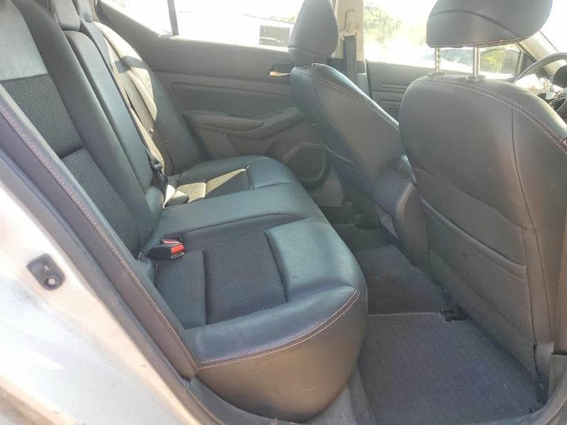 2021 NISSAN ALTIMA SR 10