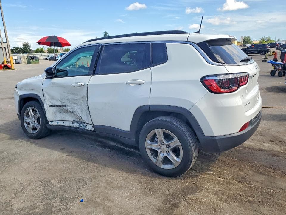 2023 JEEP COMPASS LATITUDE 2