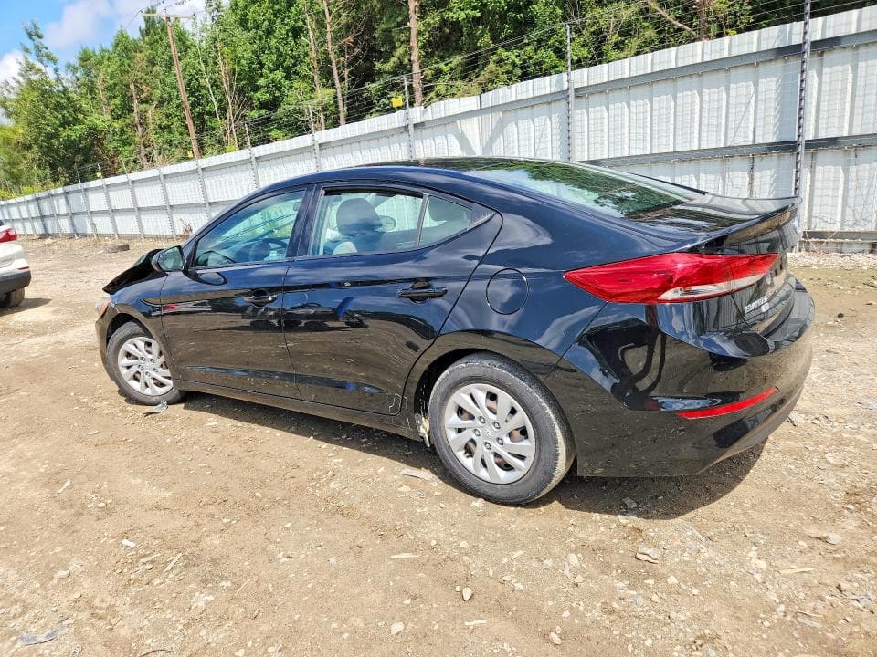 2018 HYUNDAI ELANTRA SE 2