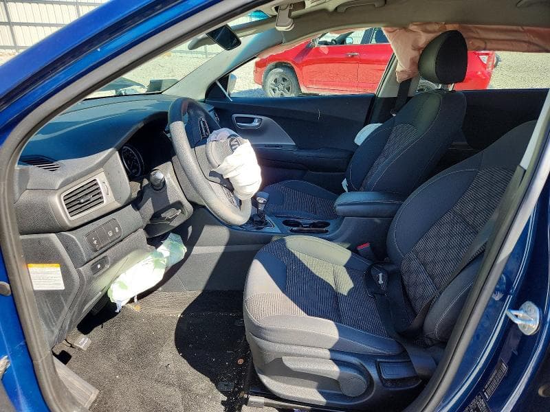 2019 KIA NIRO LX 7