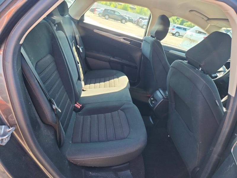 2020 FORD FUSION SE 10